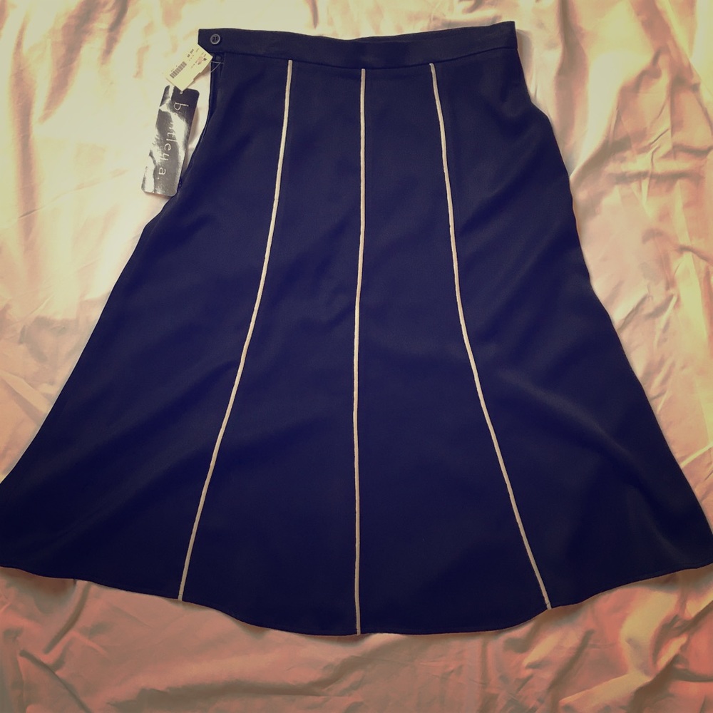 Bentley A-line skirt NWT